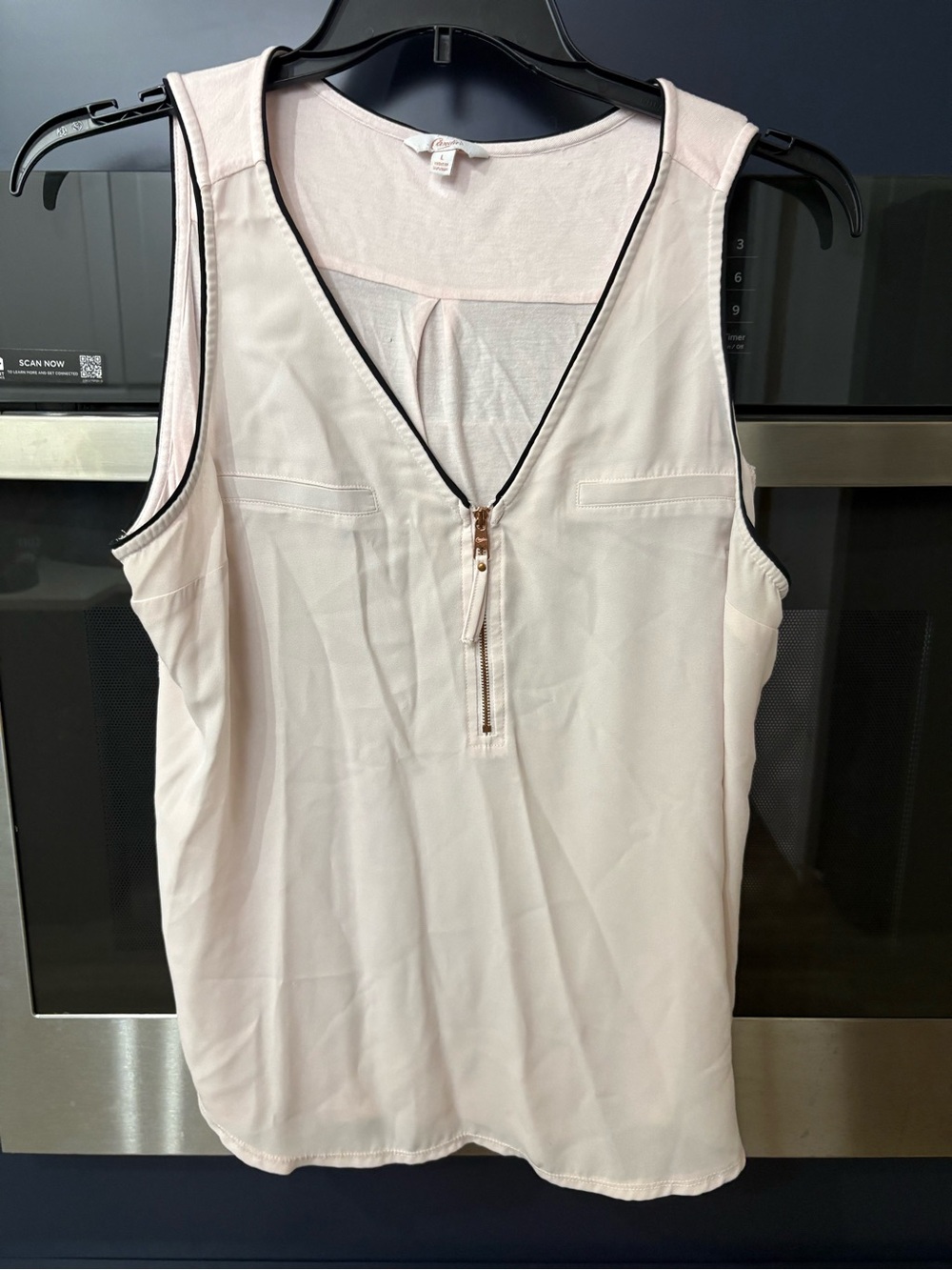 Candie’s Blush Pink Zip Front Sleeveless Blouse Size Large